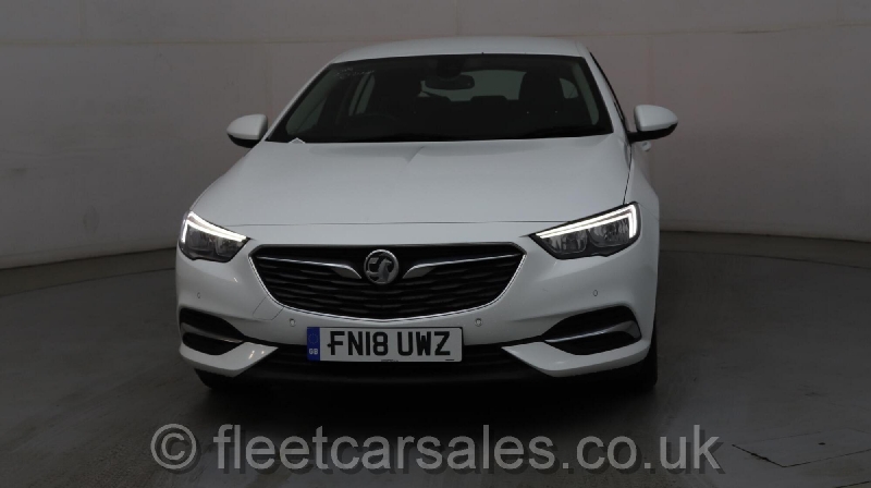 stockport fleet  insignia tech line white for sale